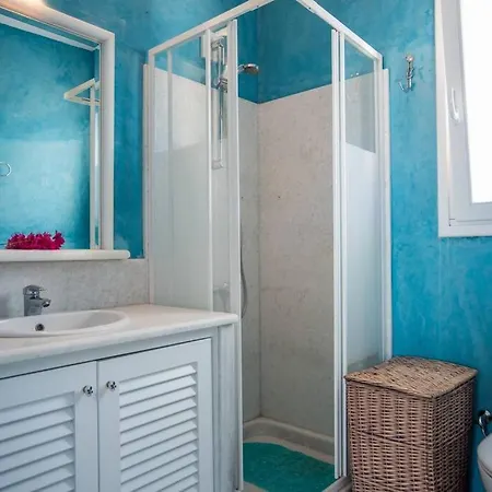 Seafront Pet Friendly Wakening Senses Villa *